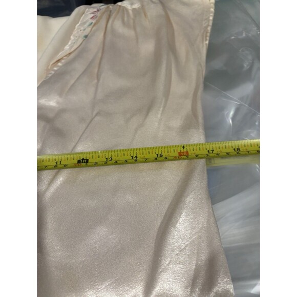 Vtg 70s You Babes Satin Button up Blouse S Cream Embroidery Collar Top Coquette - Picture 4 of 16